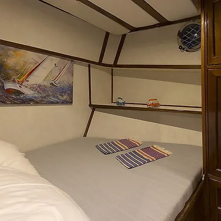 Karia Gulet Úszó hotel Gümbet